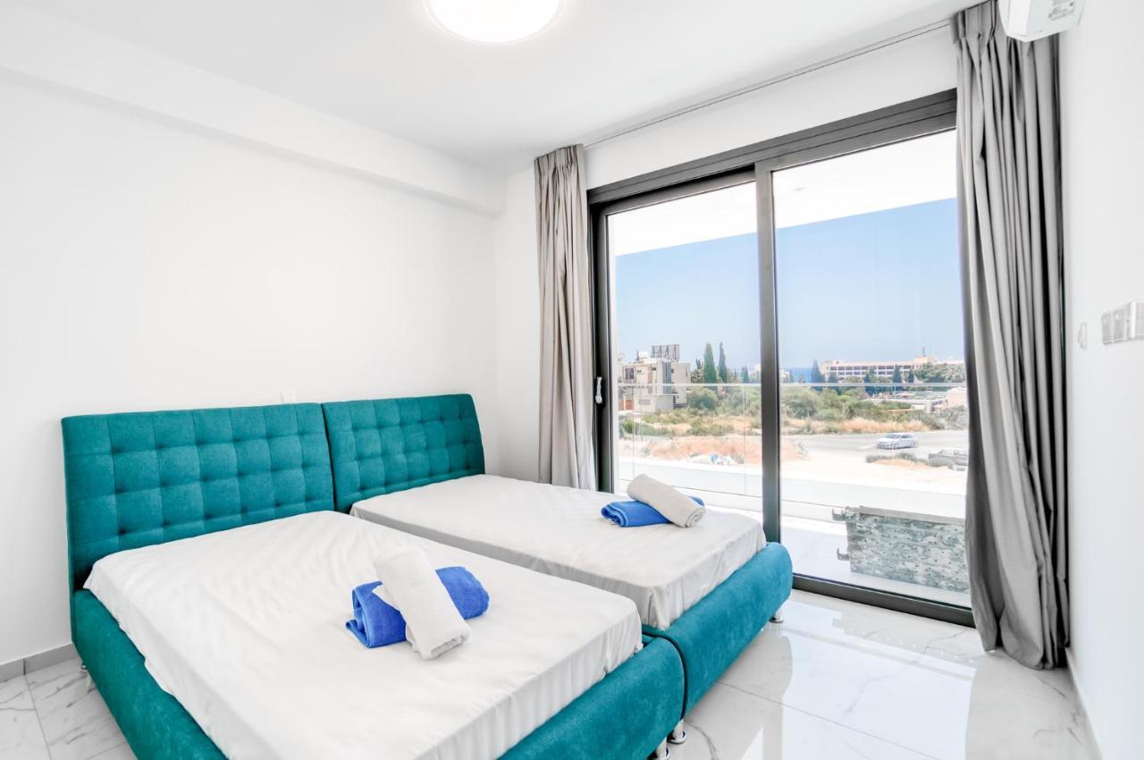 Villa Arsinoe By Ezoria Villas كورال باي المظهر الخارجي الصورة